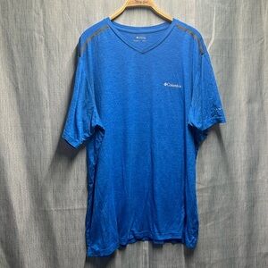 Columbia blue short sleeve shirt size XL